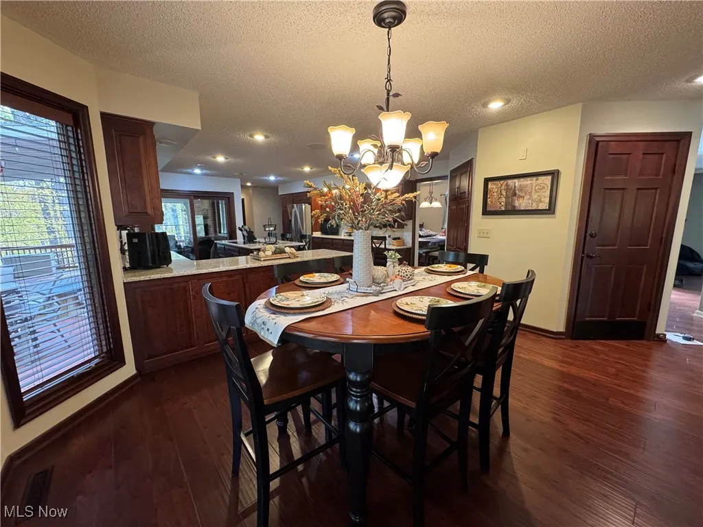 Dining area in the kitchen