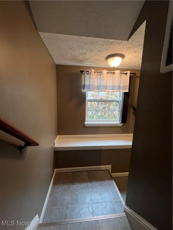 Landing to basement