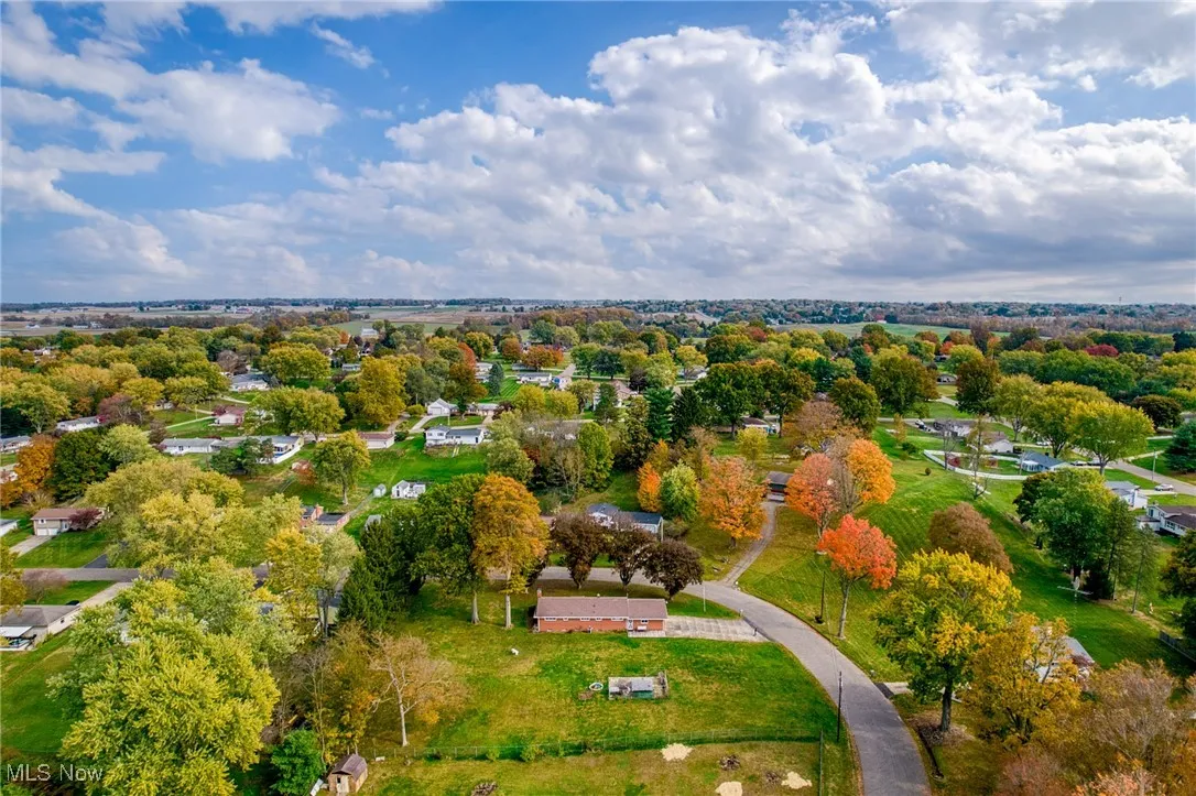 Aerial view of property and surrounding area