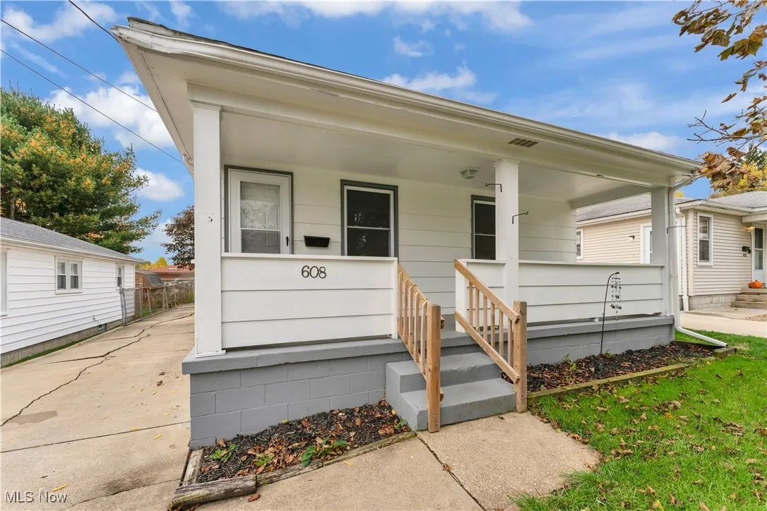 608 Maplewood Avenue, Struthers, Ohio 44471,MLS Now Listing ID