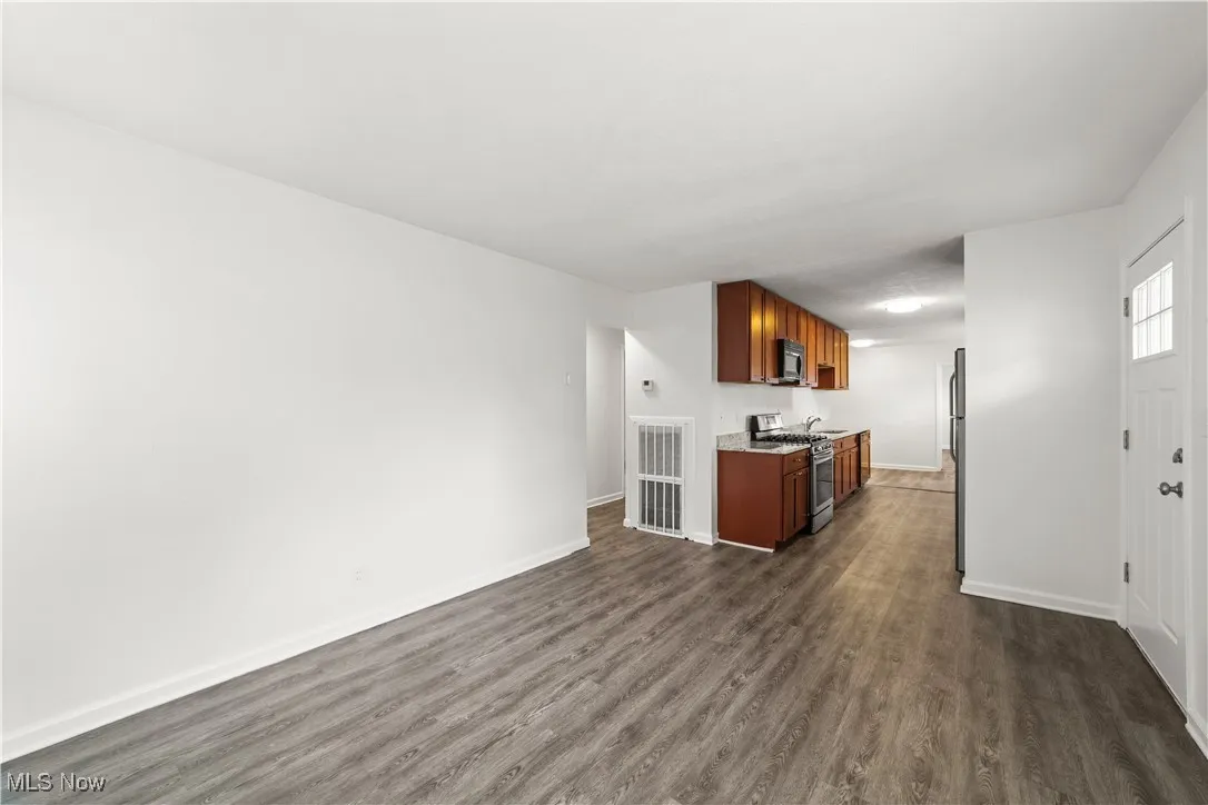 Living Room with Easy Access to Kitchen
