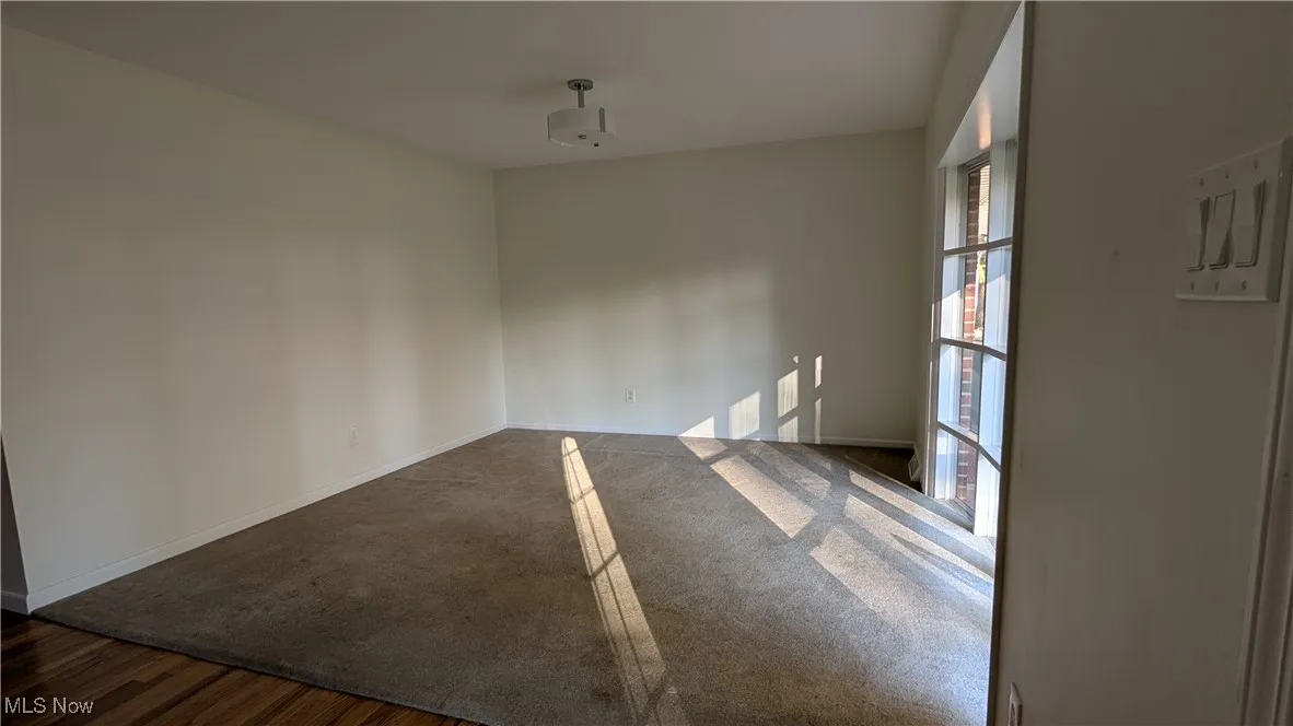 7669 Locust Circle, Sagamore Hills, Ohio 44067,MLS Now Listing ID