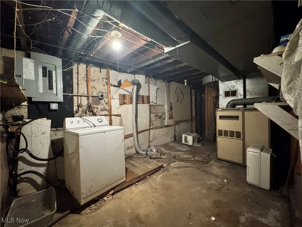 382 E Martin Street, East Palestine, Ohio 44413,MLS Now Listing ID