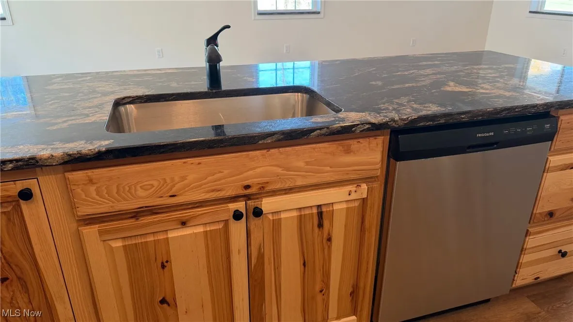 10176 Dupont Avenue, Columbia Station, Ohio 44028,MLS Now Listing ID