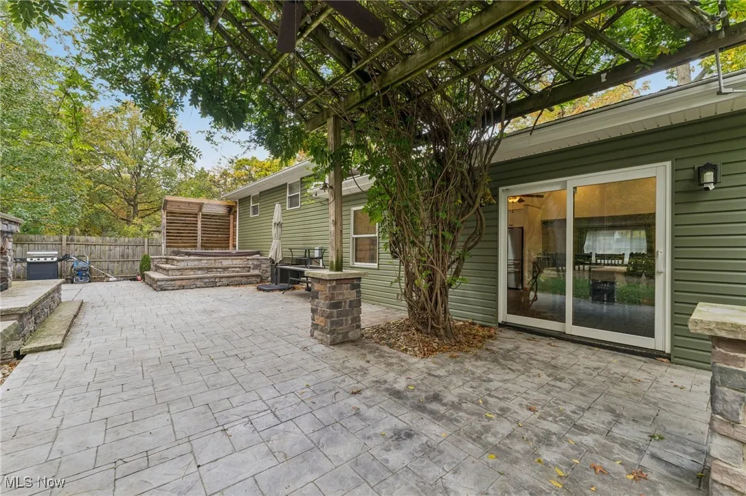 5001 Hollyview, Vermilion, Ohio 44089,MLS Now Listing ID