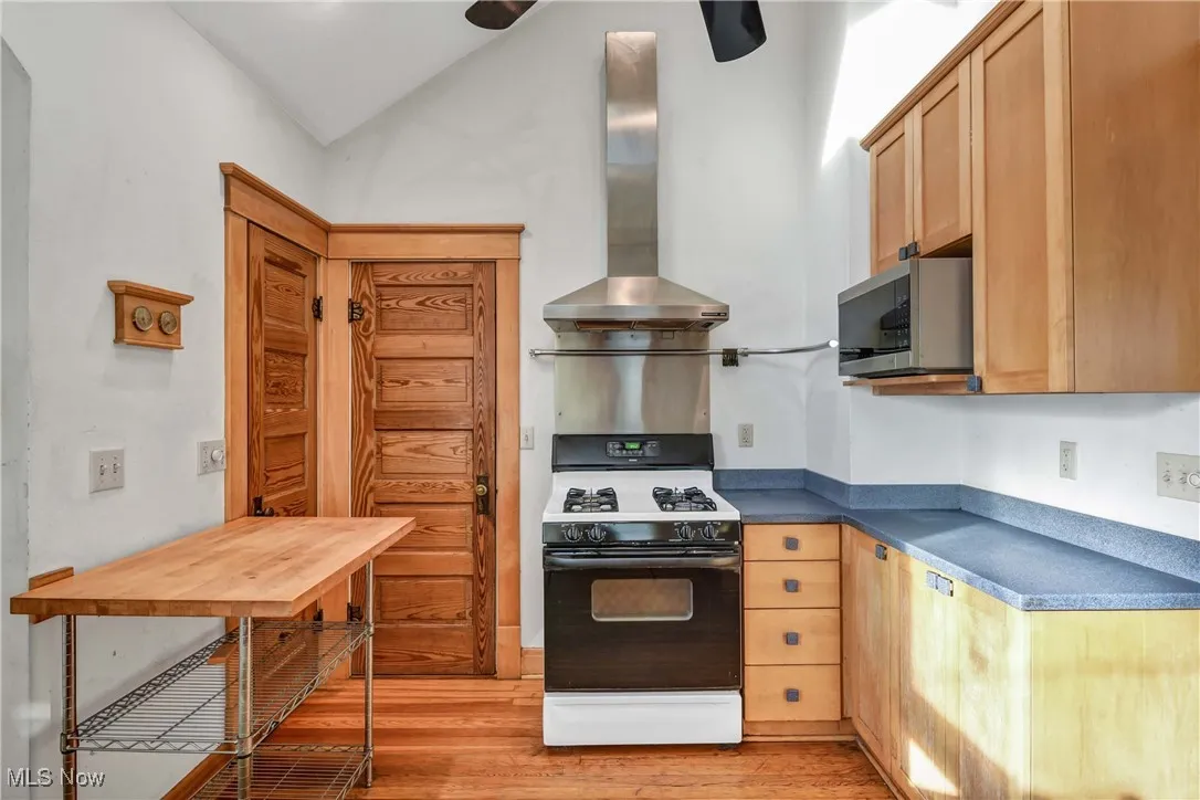 2196 Clarence Avenue, Lakewood, Ohio 44107,MLS Now Listing ID