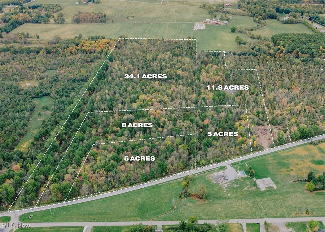 Aerial map of property and surrounding area