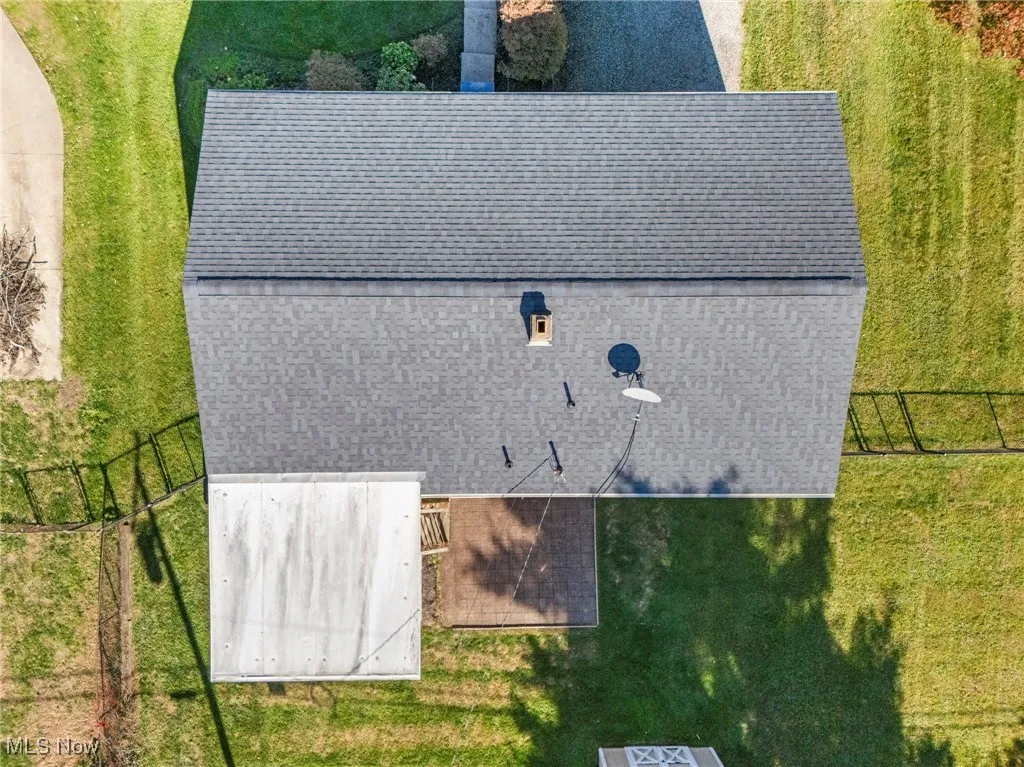 Aerial view of property and surrounding area