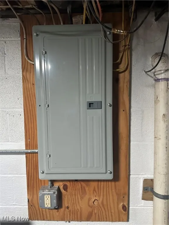 2143 Eaton Drive, Avon, Ohio 44011,MLS Now Listing ID