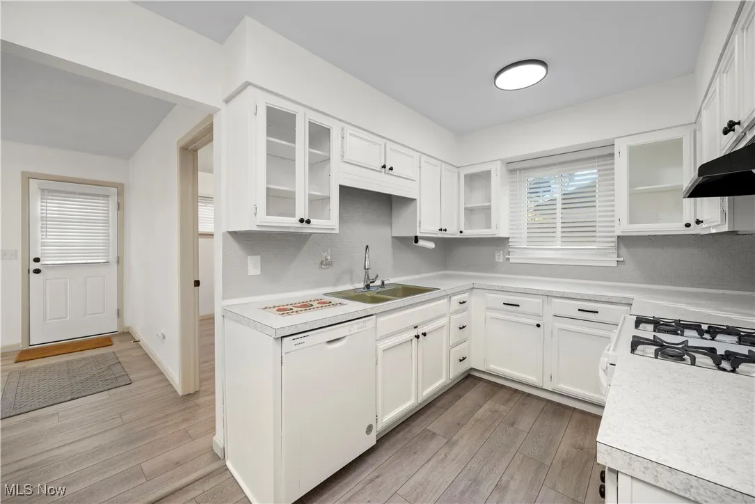 931 East Drive, Sheffield Lake, Ohio 44054,MLS Now Listing ID