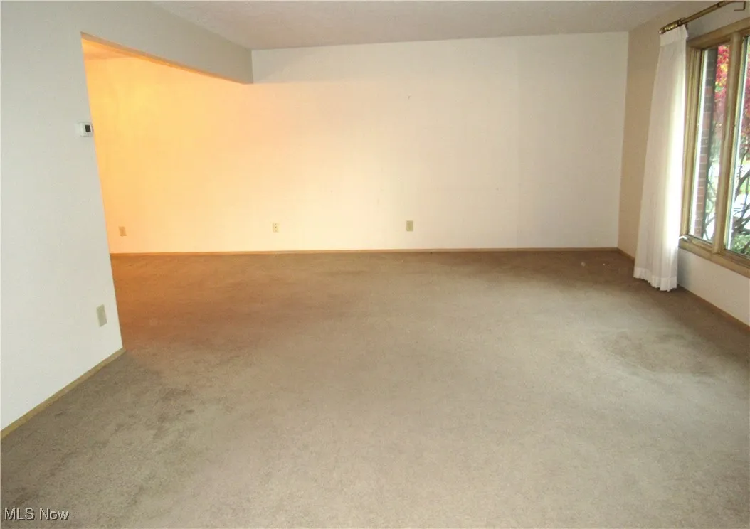 4805 Maple Hill Drive, Seven Hills, Ohio 44131,MLS Now Listing ID