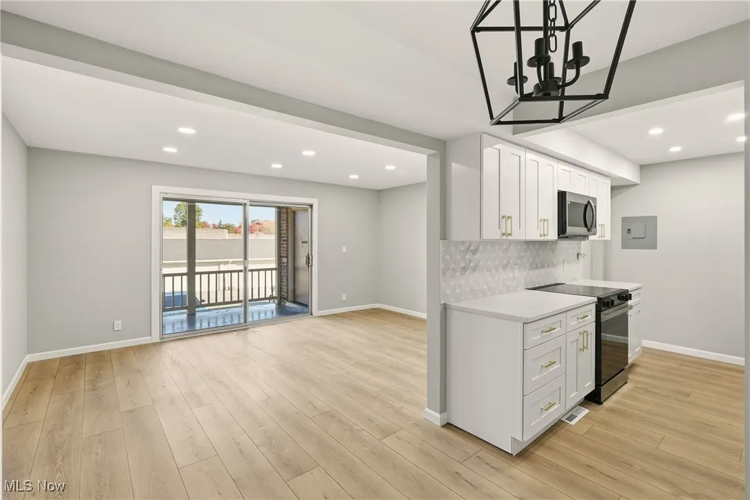 5824 Tiffany Court, Lyndhurst, Ohio 44124,MLS Now Listing ID