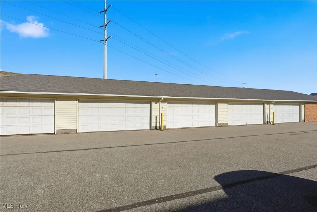 5824 Tiffany Court, Lyndhurst, Ohio 44124,MLS Now Listing ID