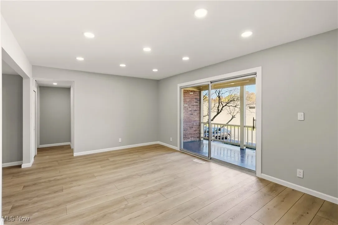 5824 Tiffany Court, Lyndhurst, Ohio 44124,MLS Now Listing ID