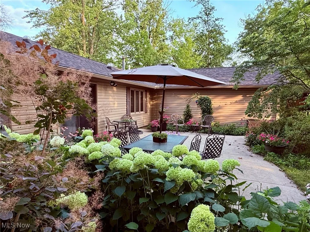 8746 Barton Drive, Strongsville, Ohio 44149,MLS Now Listing ID