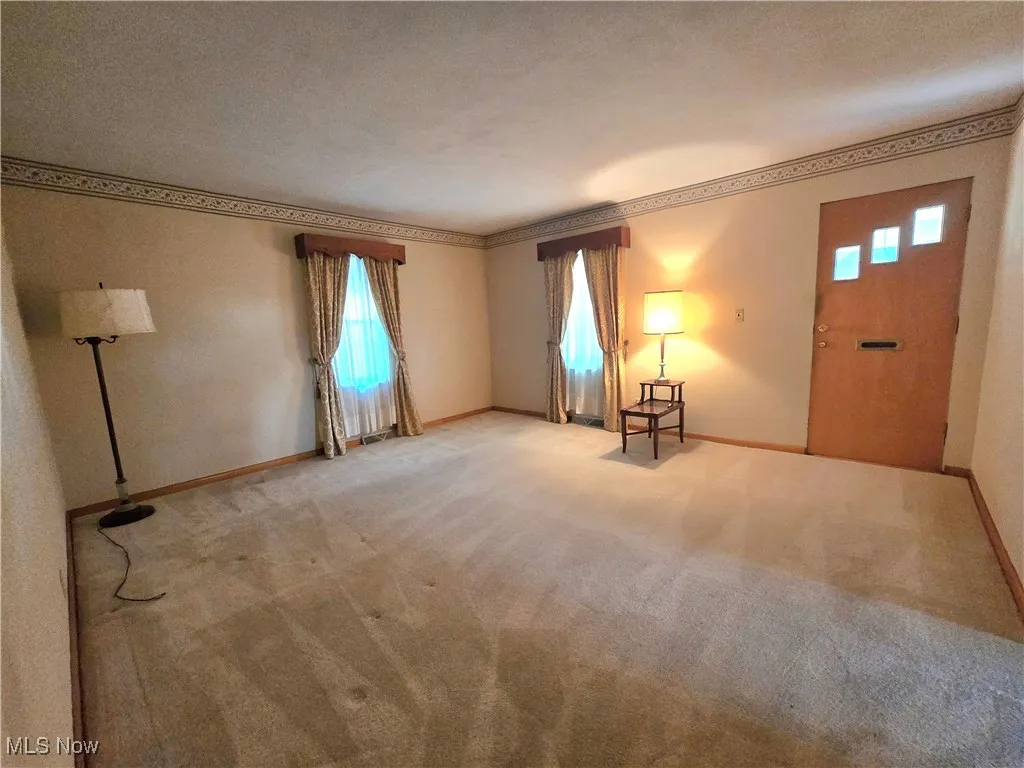 137 E King Street, Zanesville, Ohio 43701,MLS Now Listing ID