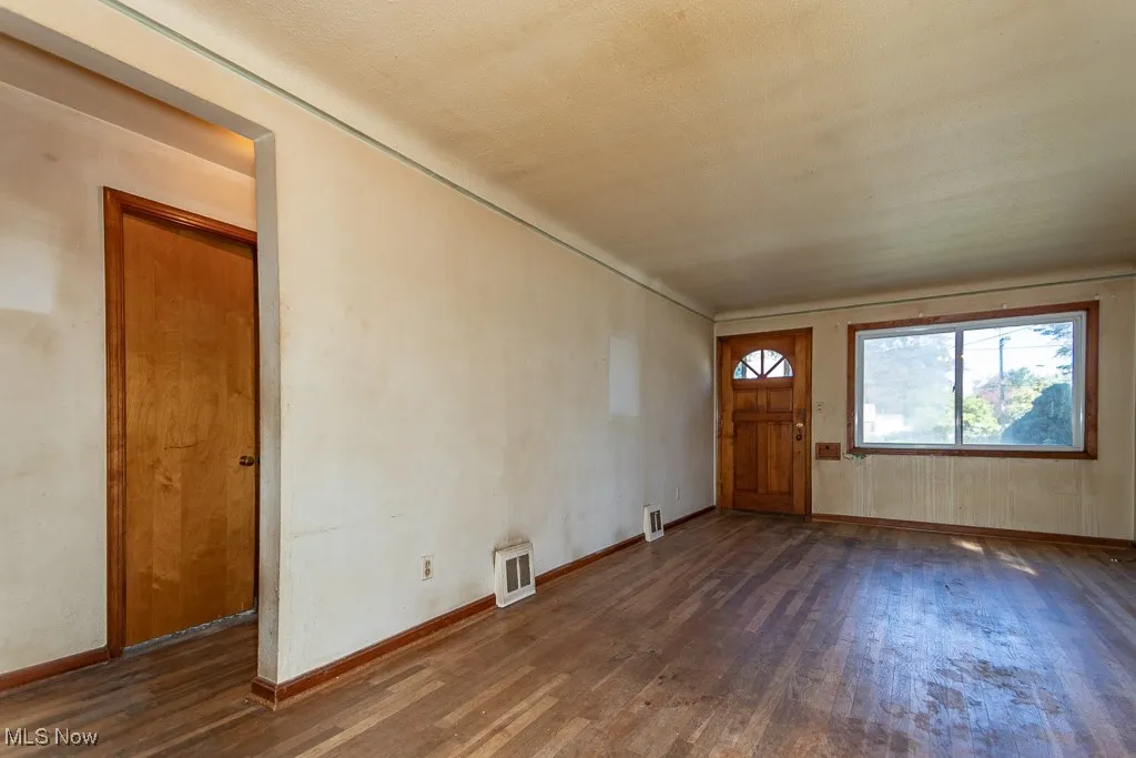 21050 Fuller Avenue, Euclid, Ohio 44123,MLS Now Listing ID