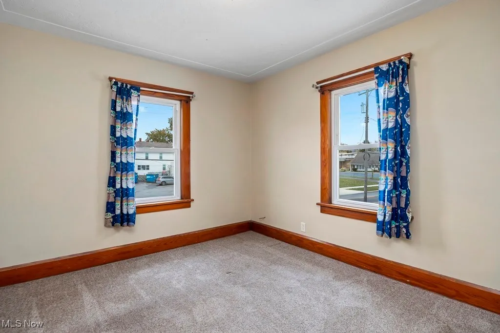 421 E Broad Street, Elyria, Ohio 44035,MLS Now Listing ID