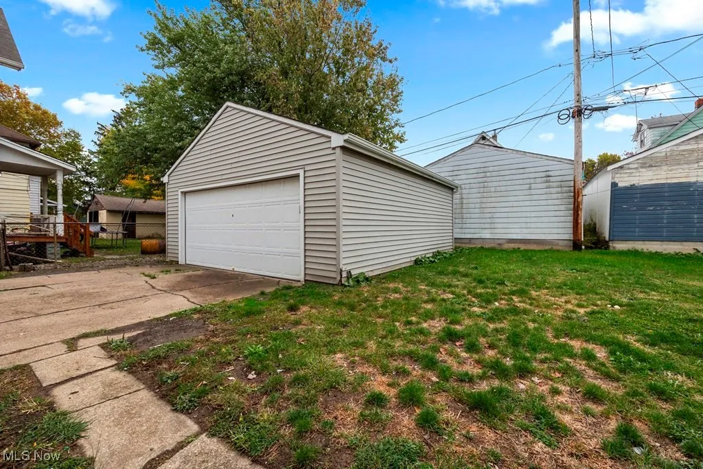 421 E Broad Street, Elyria, Ohio 44035,MLS Now Listing ID