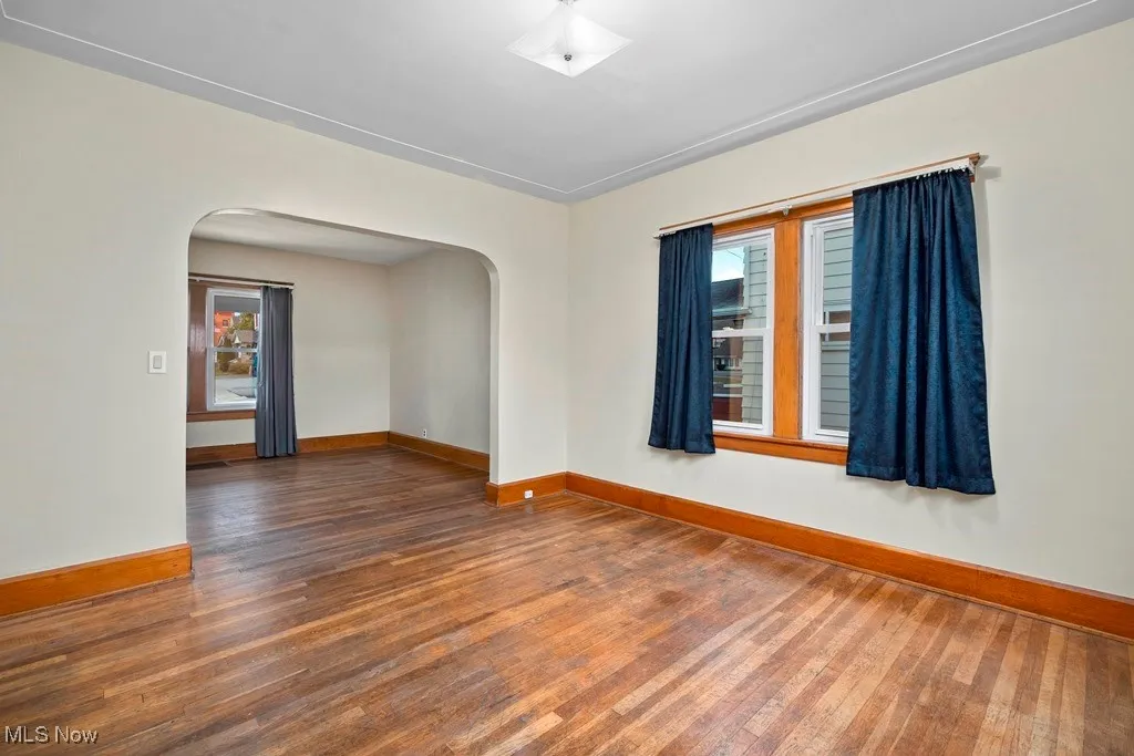 421 E Broad Street, Elyria, Ohio 44035,MLS Now Listing ID