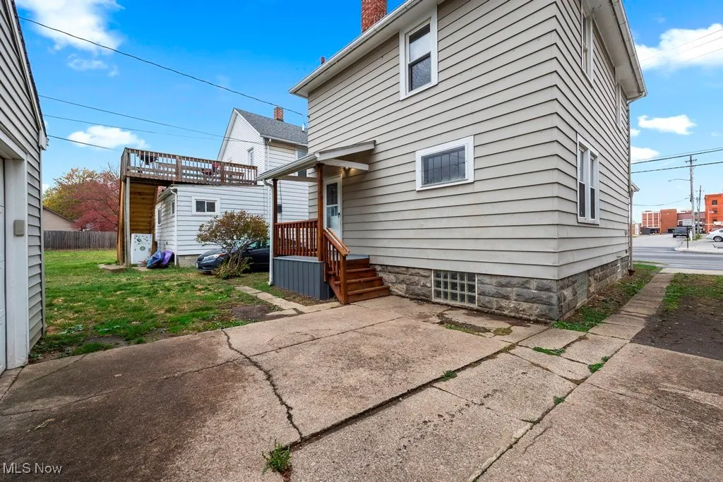 421 E Broad Street, Elyria, Ohio 44035,MLS Now Listing ID