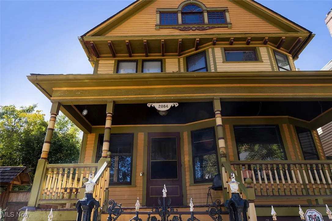 View of front of property featuring a porch
