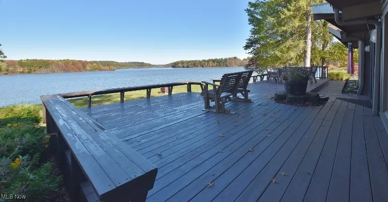 This home is definitely made for entertaining family & friends