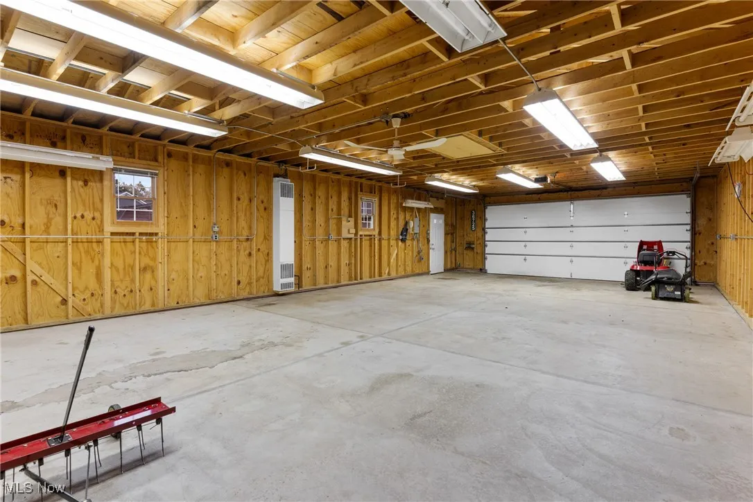 Oversized door, man door, electric, 
and heating