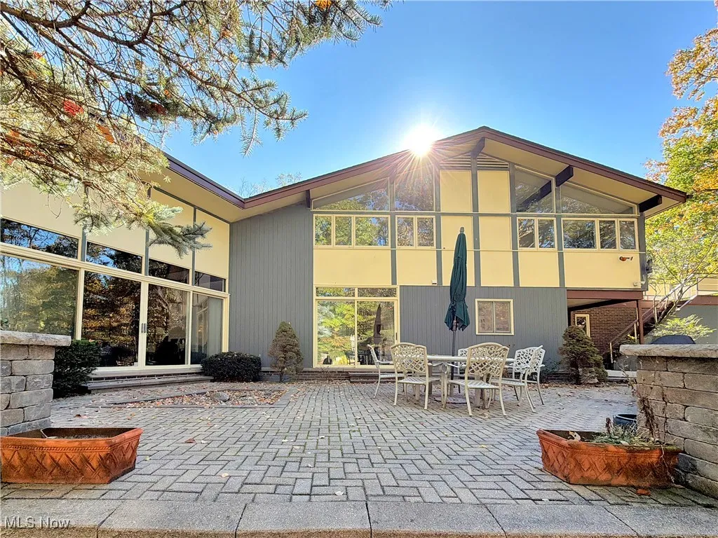 25861 Euclid Chagrin Pkwy, Richmond Heights, Ohio 44143,MLS Now Listing ID