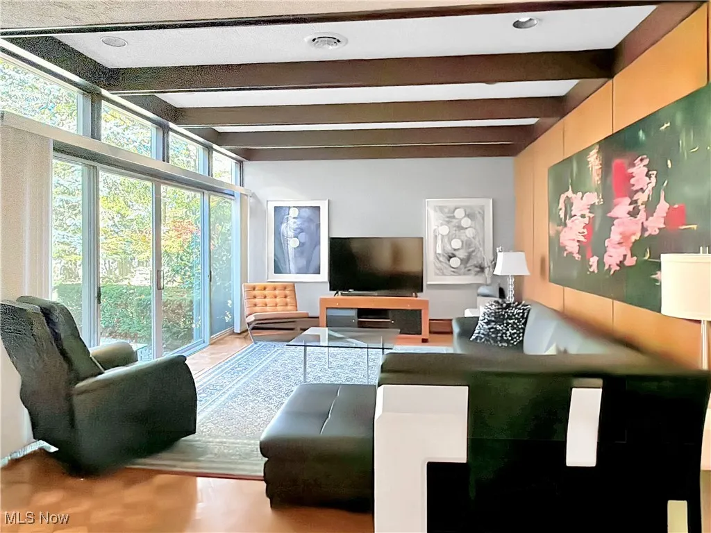 25861 Euclid Chagrin Pkwy, Richmond Heights, Ohio 44143,MLS Now Listing ID