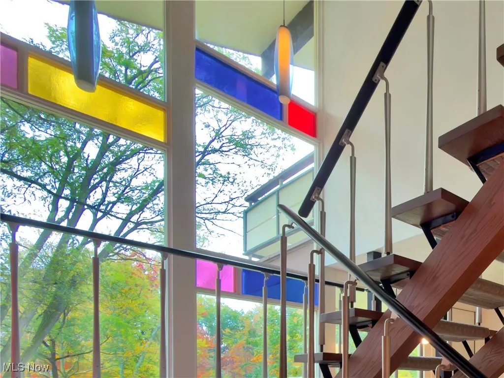 25861 Euclid Chagrin Pkwy, Richmond Heights, Ohio 44143,MLS Now Listing ID