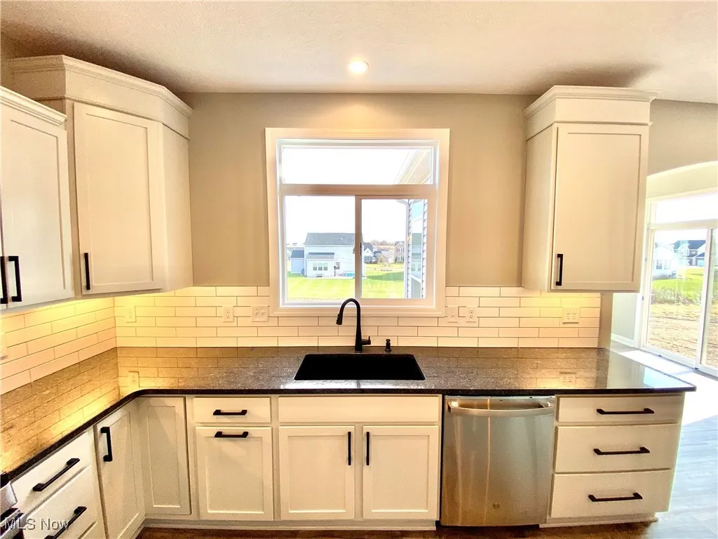 2273 Ledgestone Drive, Uniontown, Ohio 44685,MLS Now Listing ID