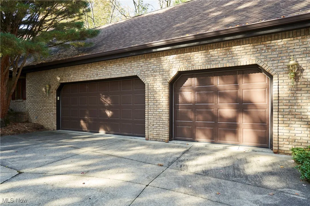 692 Pine Point Drive, Akron, Ohio 44333,MLS Now Listing ID