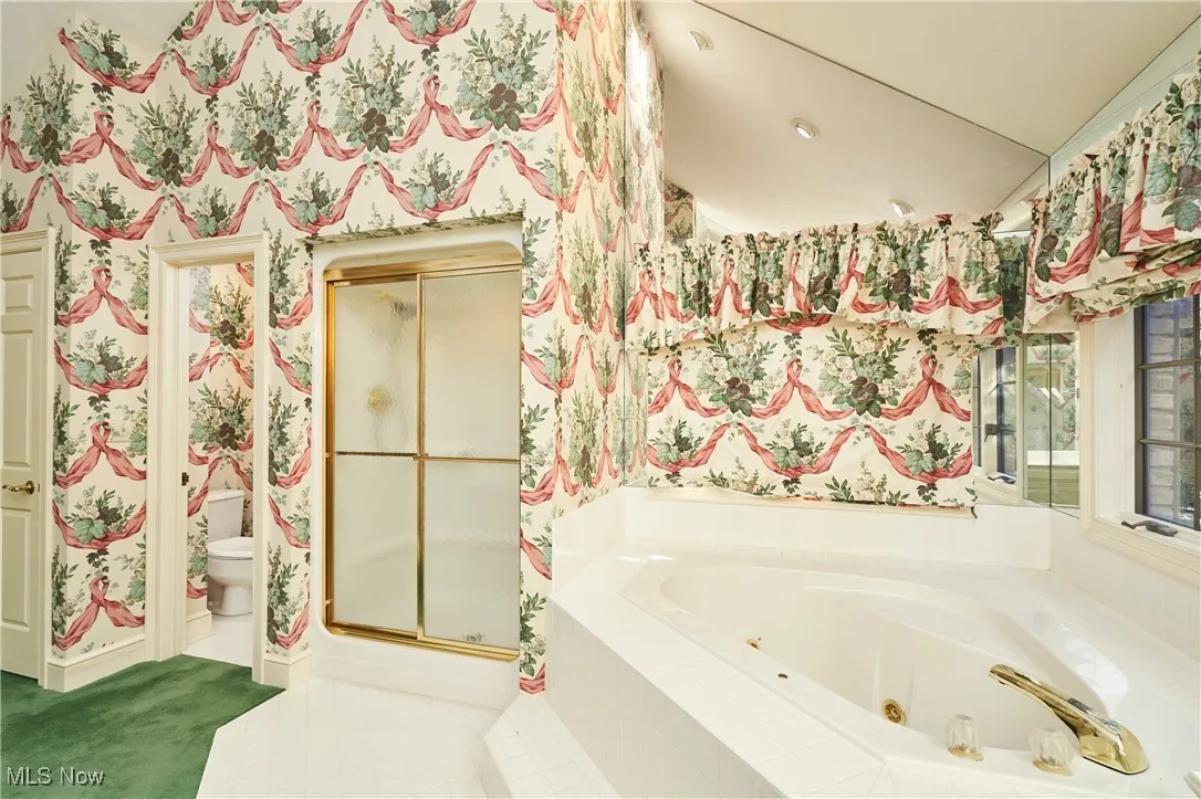 692 Pine Point Drive, Akron, Ohio 44333,MLS Now Listing ID