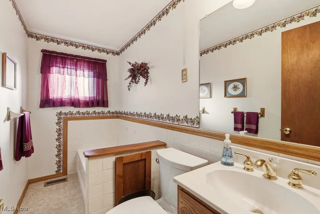 9131 Cambridge Drive, Northfield, Ohio 44067,MLS Now Listing ID