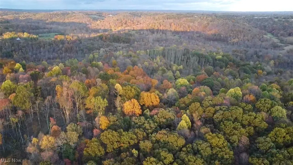 Aerial view of property's location and surrounding area
