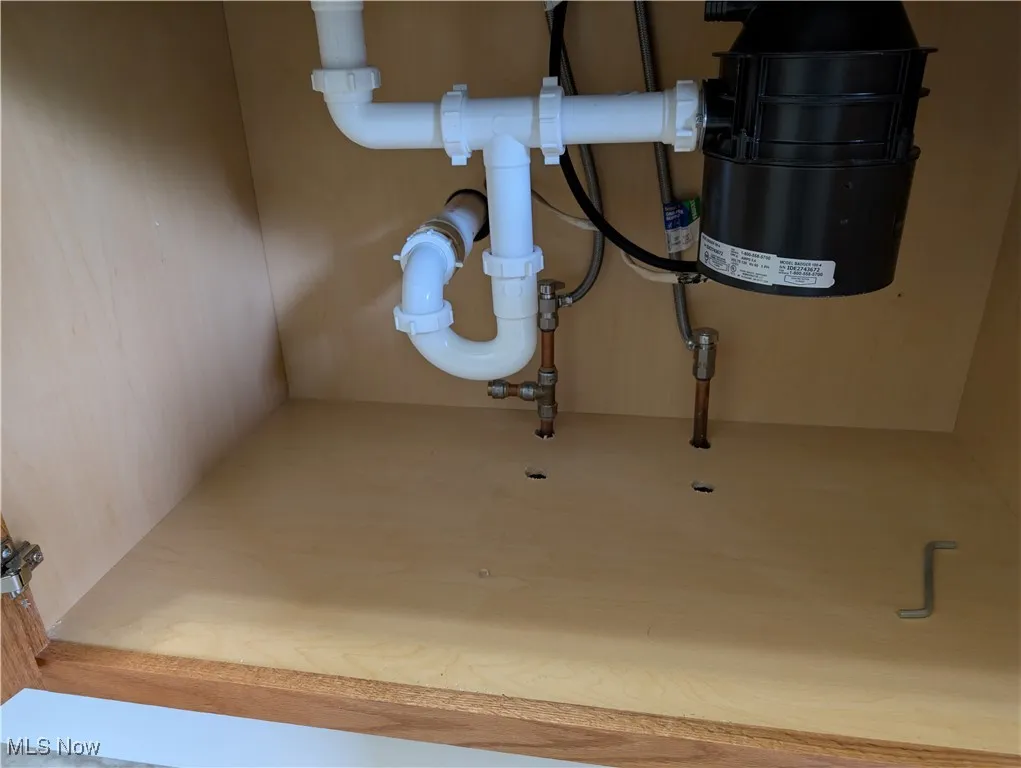 595 Dayton St Akron OH 44310 is a one bedroom townhouse in the North Hill area with a deck, storm door, basement, Living Room, Kitchen & entry on the 1st floor and the bedroom, bathroom and large oversized closet are on the 2nd floor. Recently replaced windows and siding  on the exterior and remodeled interior with new flooring, kitchen and bathroom. $750 per month plus electric by tenant. The landlord has provided trash pickup and off street parking lot. Property is just off Tallmadge Ave with easy access to Route 8.