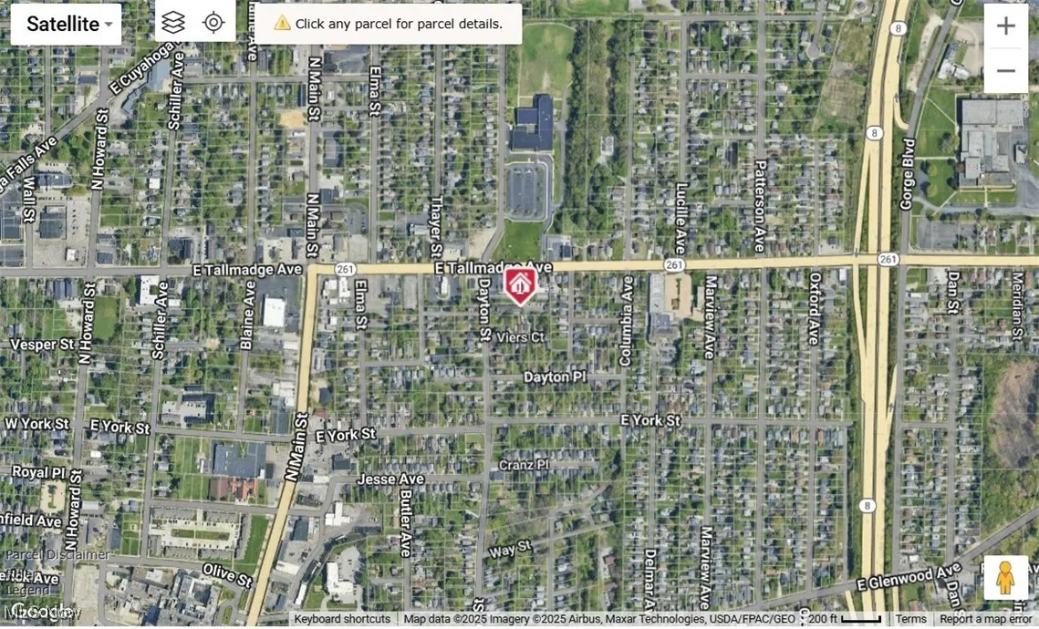 595 Dayton St Akron OH 44310 is a one bedroom townhouse in the North Hill area with a deck, storm door, basement, Living Room, Kitchen & entry on the 1st floor and the bedroom, bathroom and large oversized closet are on the 2nd floor. Recently replaced windows and siding  on the exterior and remodeled interior with new flooring, kitchen and bathroom. $750 per month plus electric by tenant. The landlord has provided trash pickup and off street parking lot. Property is just off Tallmadge Ave with easy access to Route 8.