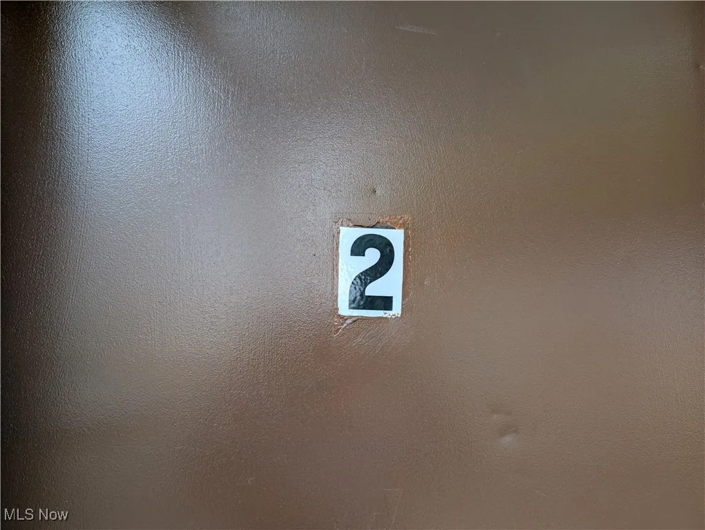 595 Dayton St Akron OH 44310 is a one bedroom townhouse in the North Hill area with a deck, storm door, basement, Living Room, Kitchen & entry on the 1st floor and the bedroom, bathroom and large oversized closet are on the 2nd floor. Recently replaced windows and siding  on the exterior and remodeled interior with new flooring, kitchen and bathroom. $750 per month plus electric by tenant. The landlord has provided trash pickup and off street parking lot. Property is just off Tallmadge Ave with easy access to Route 8.