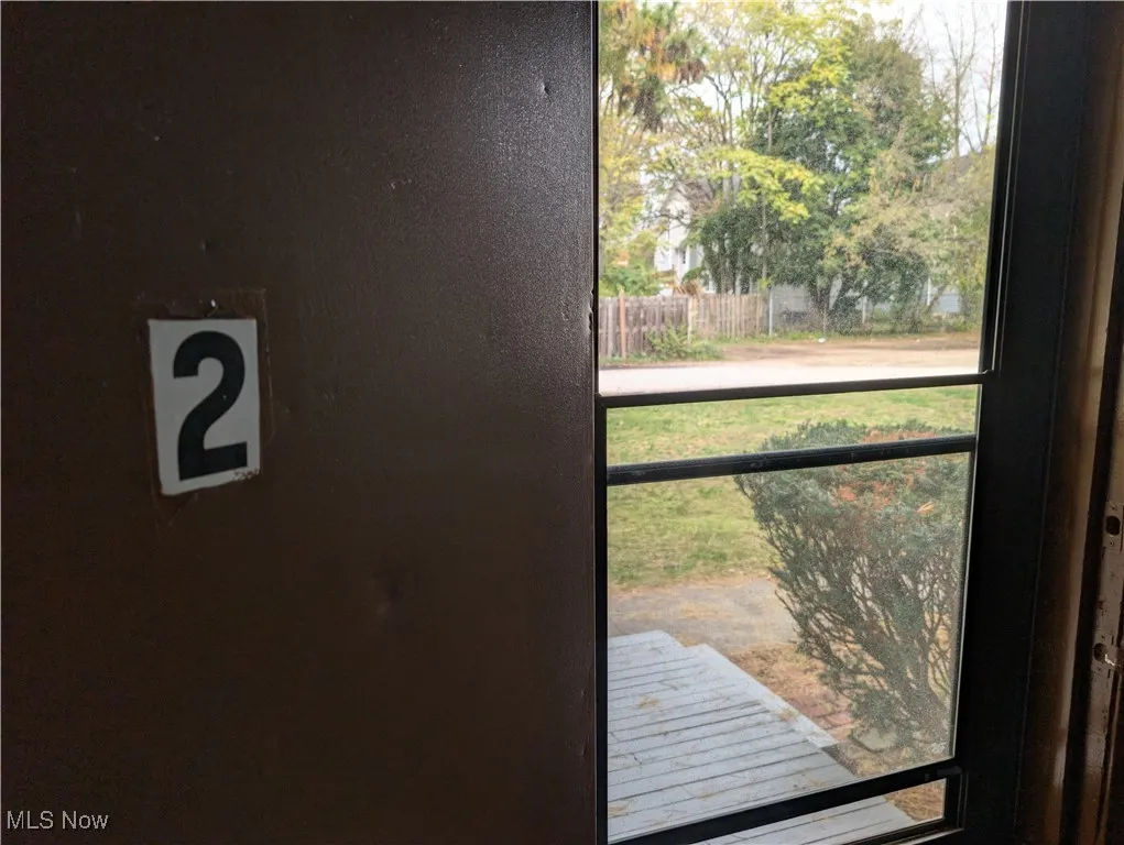 595 Dayton St Akron OH 44310 is a one bedroom townhouse in the North Hill area with a deck, storm door, basement, Living Room, Kitchen & entry on the 1st floor and the bedroom, bathroom and large oversized closet are on the 2nd floor. Recently replaced windows and siding  on the exterior and remodeled interior with new flooring, kitchen and bathroom. $750 per month plus electric by tenant. The landlord has provided trash pickup and off street parking lot. Property is just off Tallmadge Ave with easy access to Route 8.