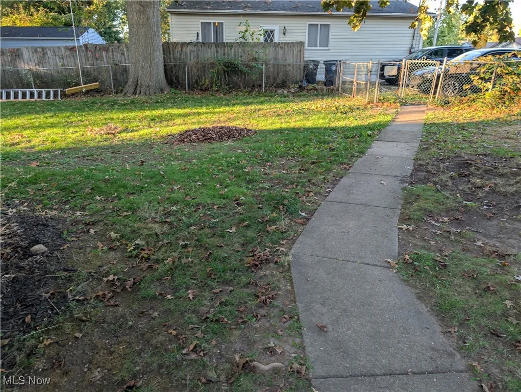200 Stull Ave Akron, OH 44312 is a charming Cape Cod-style home offering a blend of comfort, character, and practicality. This inviting 3-bedroom, 1-bath residence sits on a nicely maintained lot and is perfect for anyone seeking a cozy home with great outdoor space.