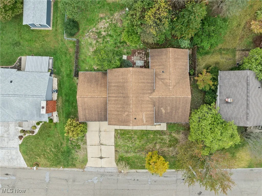 Aerial overview of property's location