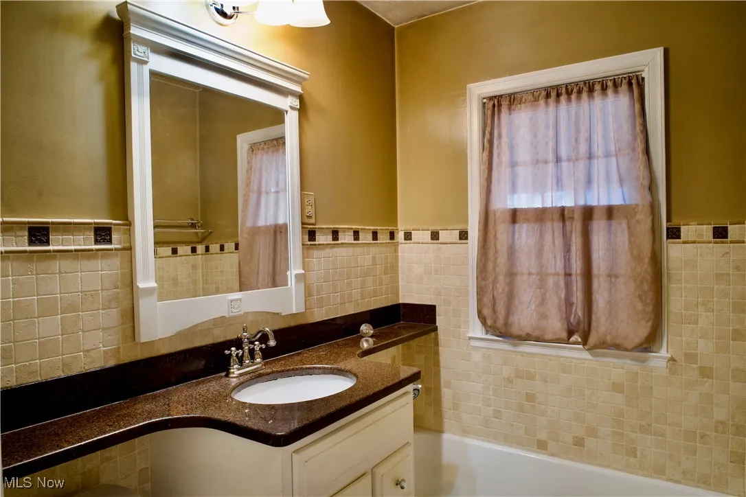 1595 Evergreen Avenue, Akron, Ohio 44301,MLS Now Listing ID