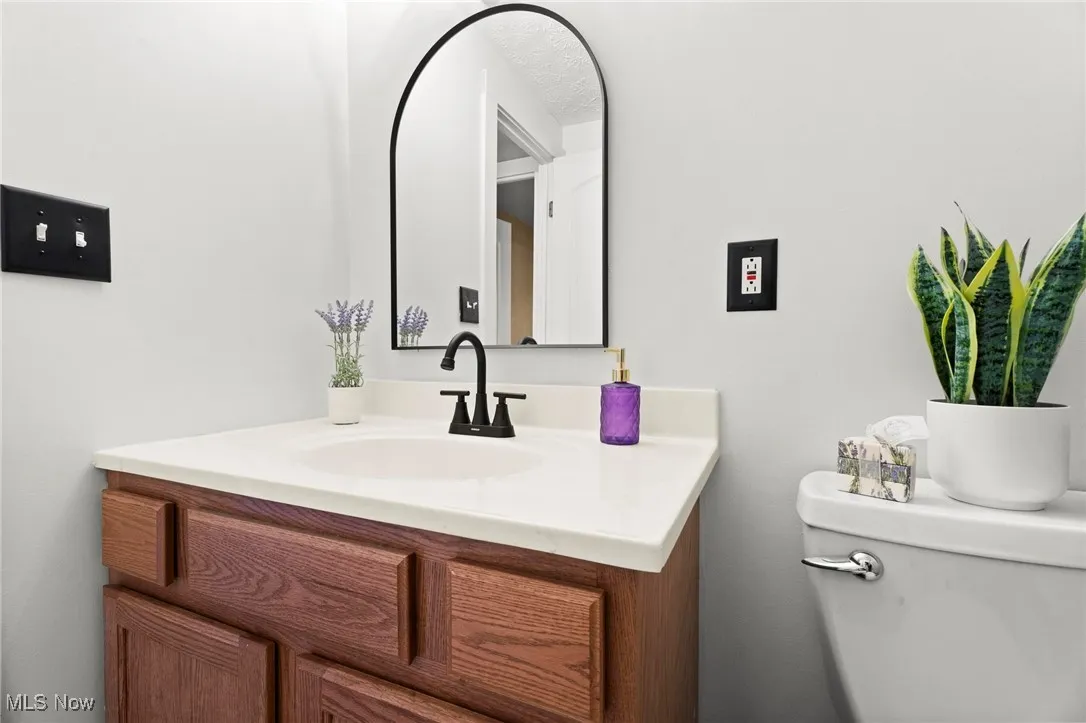 885 Lake Breeze Road, Sheffield Lake, Ohio 44054,MLS Now Listing ID