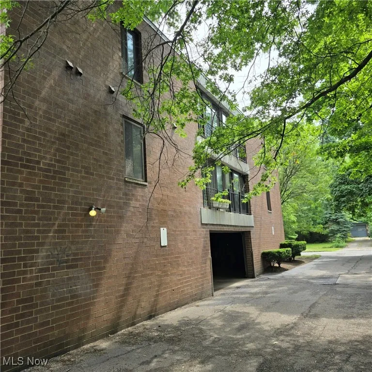 2440 Noble Road # 208, Cleveland Heights, Ohio 44121,MLS Now Listing ID