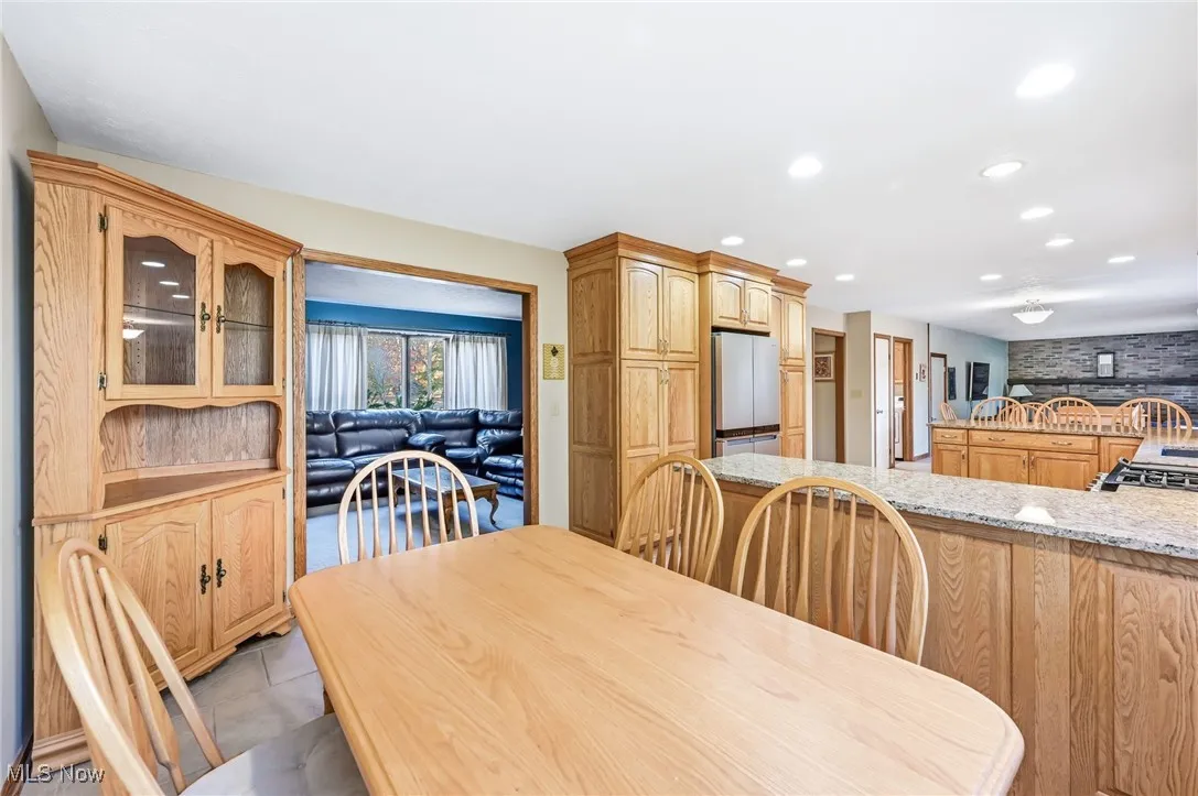 901 Carriage Hill Drive, Salem, Ohio 44460,MLS Now Listing ID