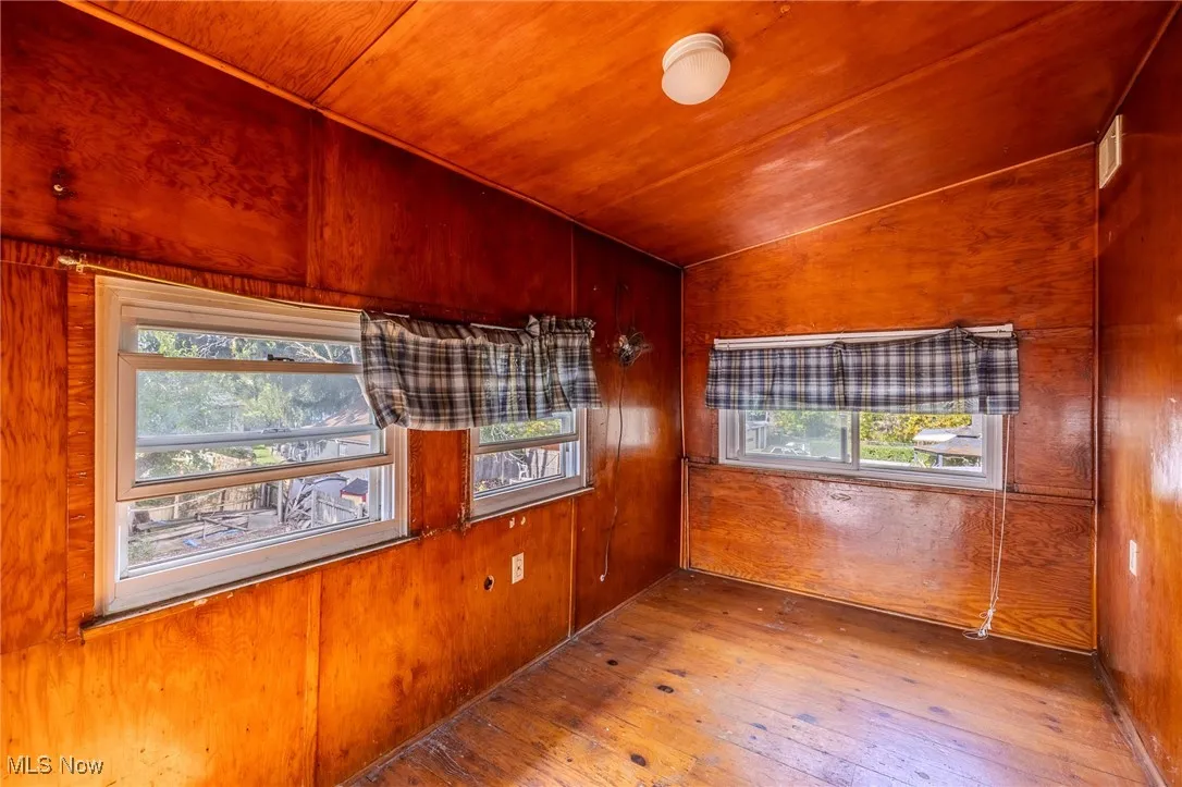 3492 W 56th Street, Cleveland, Ohio 44102,MLS Now Listing ID