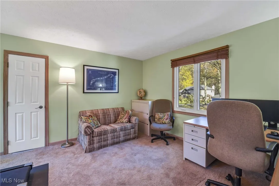 Bedroom/Office/Flex Space