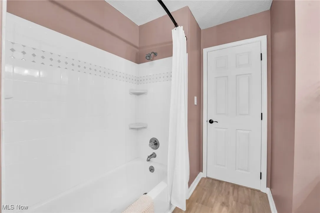 1900 Thorpe Circle, Brunswick, Ohio 44212,MLS Now Listing ID