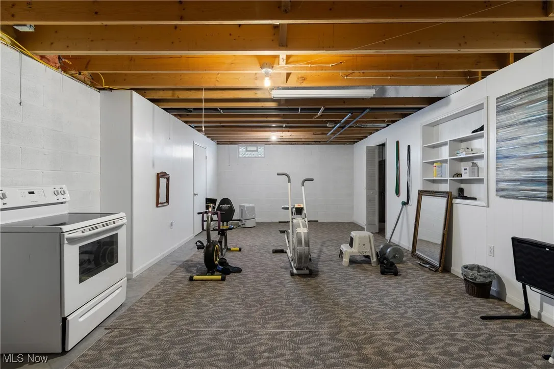 524 Glenbar Street, Louisville, Ohio 44641,MLS Now Listing ID